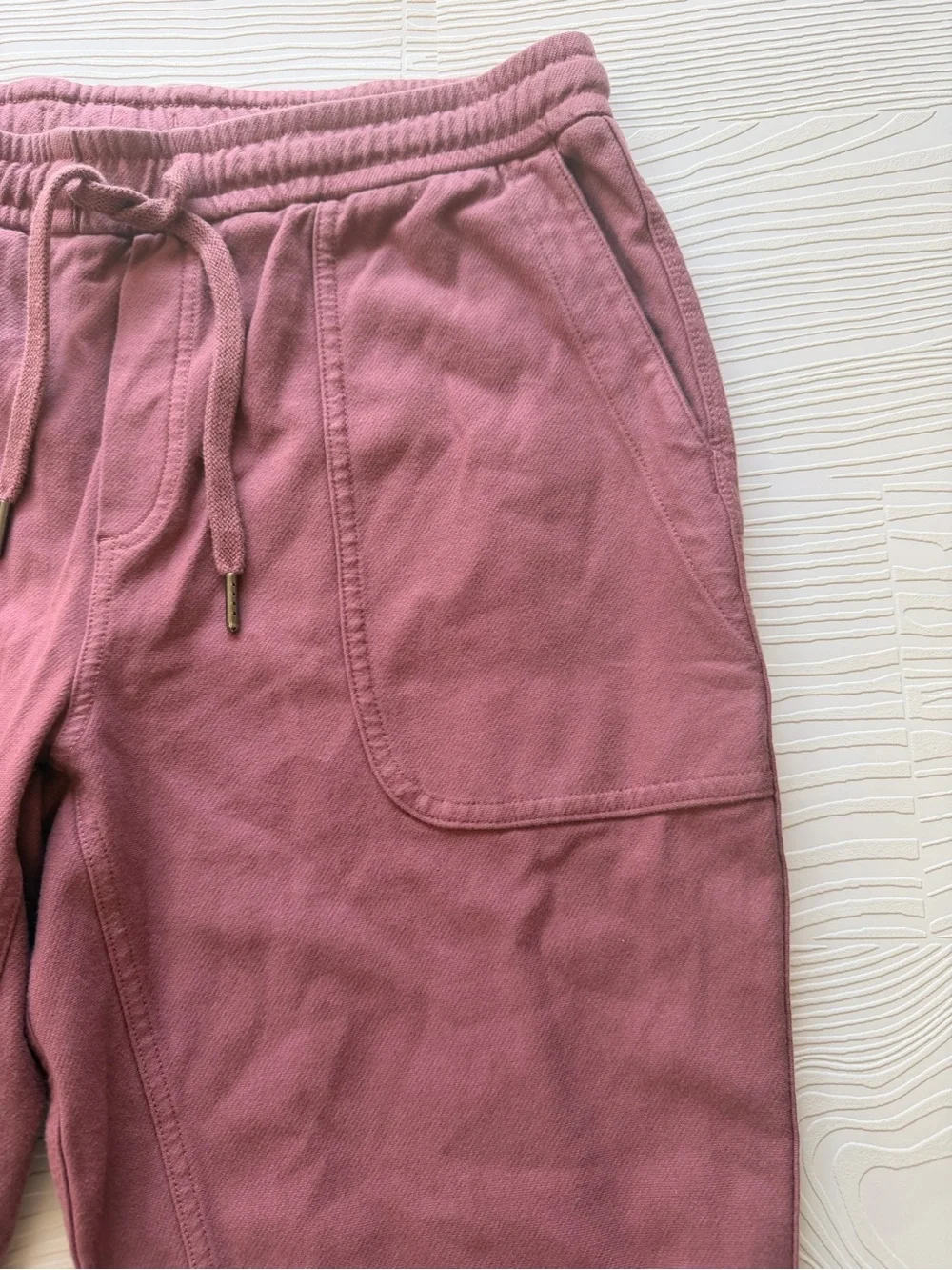 Athleta Drawstring Jogger Pants in Dusty Mauve